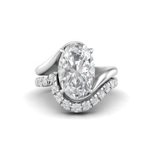 Load image into Gallery viewer, Nooré - Oval Diamond Duo | 18k Gold
