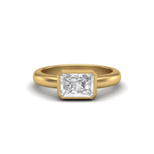 Load image into Gallery viewer, Fine Radiant Cut Diamond Ring | 18k Gold
