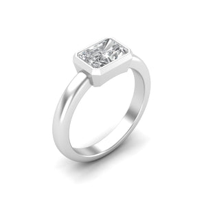 Fine Radiant Cut Diamond Ring | 18k Gold